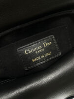 Mini D Jolie Pearl Handbag (حقيبة يد دي جولي ميني باللؤلؤ) - Image 9