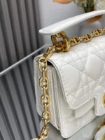 Mini D Jolie Pearl Handbag (حقيبة يد دي جولي ميني باللؤلؤ) - Image 7