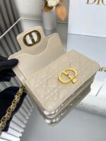 Mini D Jolie Pearl Handbag (حقيبة يد دي جولي ميني باللؤلؤ) - Image 3