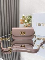 Montaigne Avenue Enamel Chain Handbag(حقيبة يد مونتين أفينيو بسلسلة مينا)