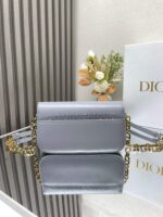 Montaigne Avenue Enamel Chain Handbag(حقيبة يد مونتين أفينيو بسلسلة مينا) - Image 7