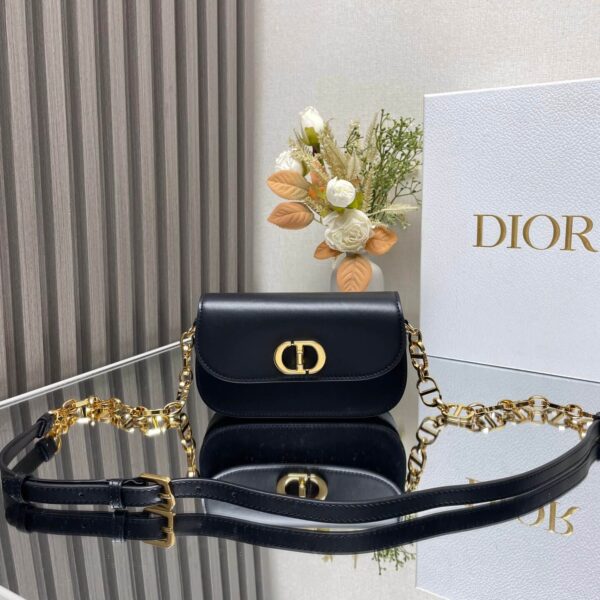 Montaigne Avenue Handbag (قيبة يد مونتين أفينيو)