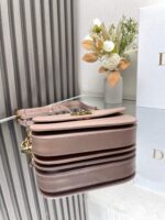 Montaigne Avenue Handbag (قيبة يد مونتين أفينيو) - Image 9