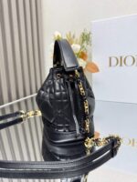 Small D Jolie Bucket Bag(حقيبة دلو دي جولي الصغيرة) - Image 2