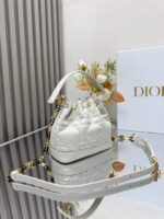 Small D Jolie Bucket Bag(حقيبة دلو دي جولي الصغيرة) - Image 4