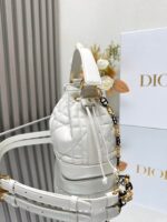 Small D Jolie Bucket Bag(حقيبة دلو دي جولي الصغيرة) - Image 9