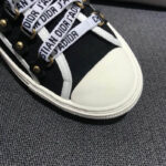 D Sneaker ( حذاء دي سنيكرز) - Image 5