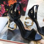 Patent Leather Sandals  صندلمن الجلد اللامع - Image 9