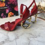 Patent Leather Sandals  صندلمن الجلد اللامع
