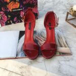 Patent Leather Sandals  صندلمن الجلد اللامع - Image 3