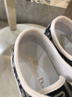 D Sneaker ( حذاء دي سنيكرز) - Image 5