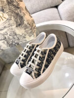 D Sneaker ( حذاء دي سنيكرز) - Image 9