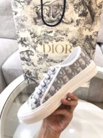 D Sneaker ( حذاء دي سنيكرز) - Image 2