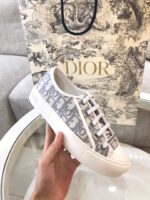 D Sneaker ( حذاء دي سنيكرز) - Image 4