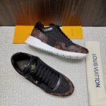 LV Sneakers Shoes ( حذاء “لوي سنيكرز) - Image 4