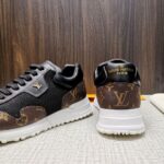 LV Sneakers Shoes ( حذاء “لوي سنيكرز) - Image 6