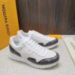 LV Sneakers Shoes ( حذاء “لوي سنيكرز)