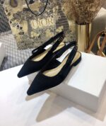 D Slingback Pump ((حذاء دي سلاينج باك)