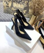 D Slingback Pump ((حذاء دي سلاينج باك)