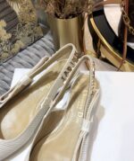 D Slingback Pump ((حذاء دي سلاينج باك) - Image 4