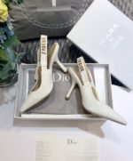 D Slingback Pump ((حذاء دي سلاينج باك) - Image 2