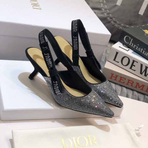 D Slingback Pump ((حذاء دي سلاينج باك)