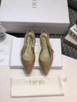 D Slingback Pump ((حذاء دي سلاينج باك) - Image 2