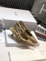 D Slingback Pump ((حذاء دي سلاينج باك)