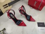 Strappy Sandal (بأحزمة صندل )