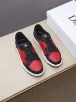D Low-Top Sneaker ( حذاء دي منخفض سنيكرز)