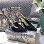 D Slingback Pump ((حذاء دي سلاينج باك)