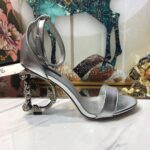 Patent Leather Sandals  صندلمن الجلد اللامع - Image 6