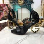 Patent Leather Sandals  صندلمن الجلد اللامع - Image 2