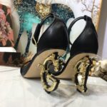 Patent Leather Sandals  صندلمن الجلد اللامع - Image 6