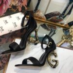 Patent Leather Sandals  صندلمن الجلد اللامع - Image 7