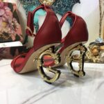 Patent Leather Sandals  صندلمن الجلد اللامع - Image 4