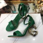 Patent Leather Sandals  صندلمن الجلد اللامع - Image 4