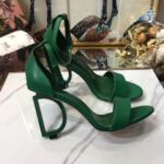 Patent Leather Sandals  صندلمن الجلد اللامع - Image 3