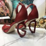 Patent Leather Sandals  صندلمن الجلد اللامع - Image 9