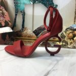 Patent Leather Sandals  صندلمن الجلد اللامع - Image 8