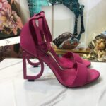 Patent Leather Sandals  صندلمن الجلد اللامع - Image 8