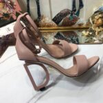 Patent Leather Sandals  صندلمن الجلد اللامع - Image 2