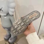D Monogram Slipper ( حذاء دي مونوغرام سليبر ) - Image 3