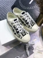 Christian D Sneaker ( حذاء دي كريستيان سنيكرز)