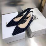 D Slingback Pump ((حذاء دي سلاينج باك)