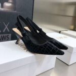 D Slingback Pump ((حذاء دي سلاينج باك)