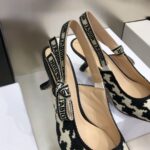 D Slingback Pump ((حذاء دي سلاينج باك) - Image 2