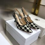 D Slingback Pump ((حذاء دي سلاينج باك)
