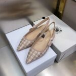 D Slingback Pump ((حذاء دي سلاينج باك)