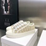 Christian D Sneaker ( حذاء دي كريستيان سنيكرز)